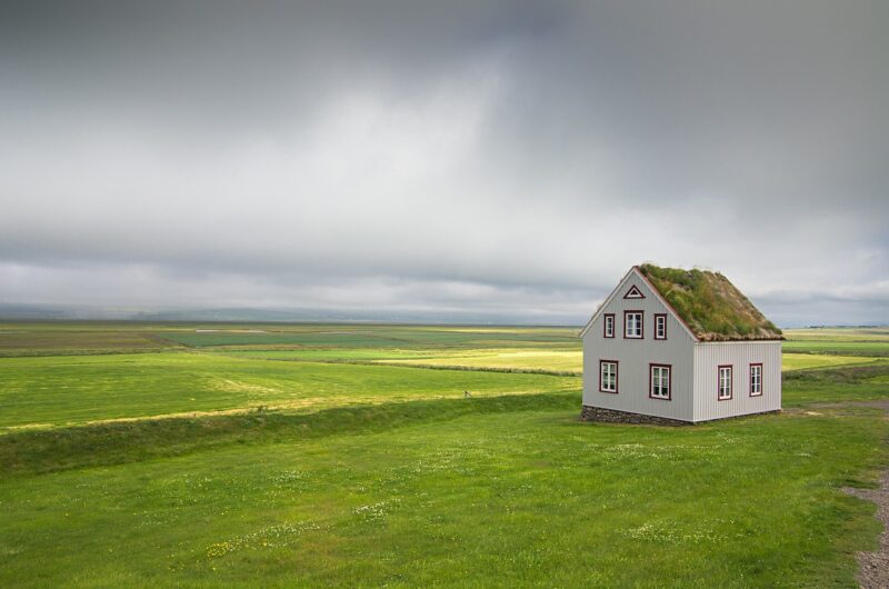 iceland house landscape nature 3930162